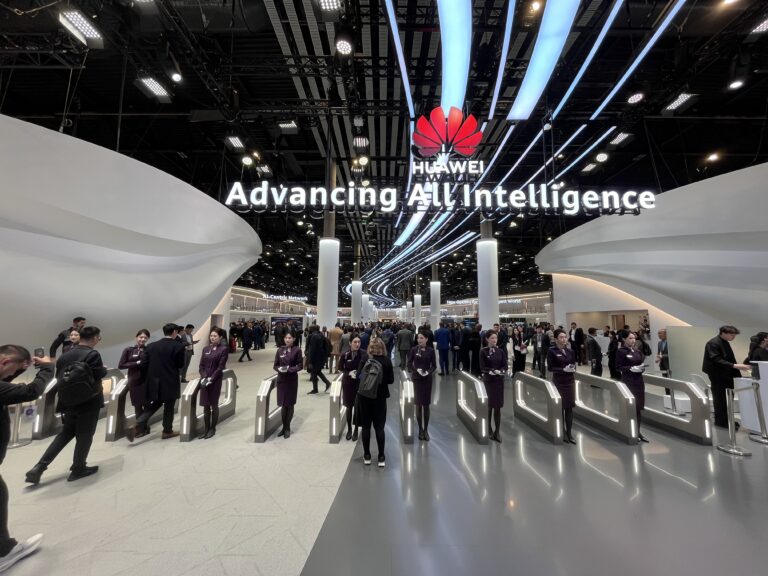 Our First MWC 2026 Experience: Inside the Massive Event and Huawei’s Trifold
